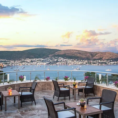 By Ihg Hotel 4*