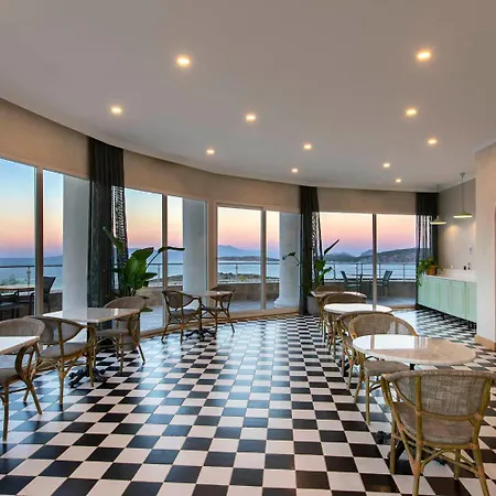 Hotel By Ihg 4*