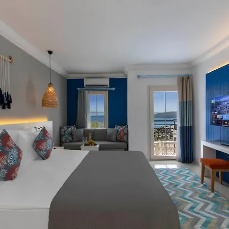 By Ihg Hotel 4*