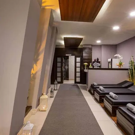 By Ihg Hotel